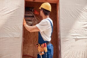 Compteur Linky et panneau solaire : dispositif favorisant l'autoconsommation énergétique 5 installation compteur électrique